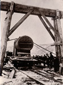 ヤードなし。 647、バイカル。砕氷列車フェリースチーマーの円筒形ボイラーを示すバイカル、1896